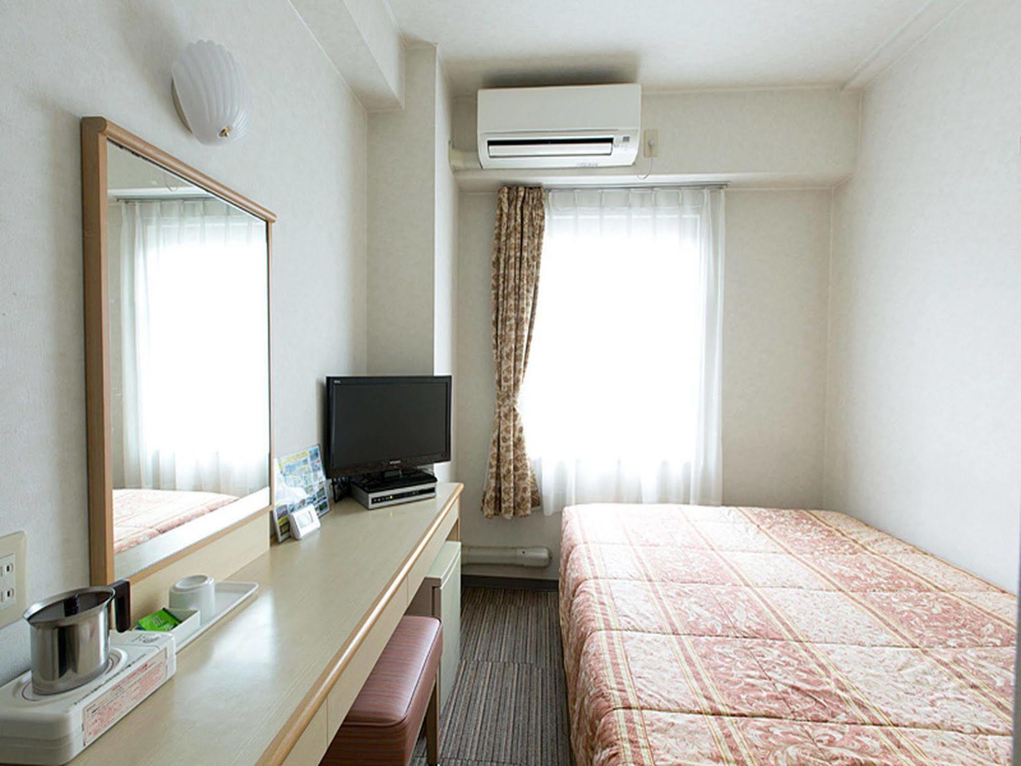 Hotel Park Stadium Naha Eksteriør bilde
